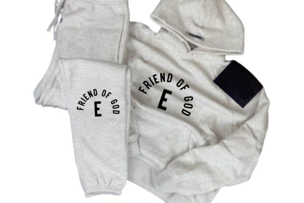 Mastering the Art of Comfort: Why Essential Hoodies Are Key