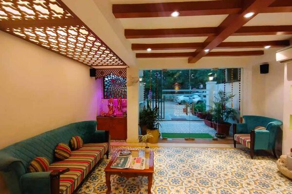 Top Hotels Near Medanta Hospital for a Comfortable and Convenient Patient Stay hotel near Medanta Hospital